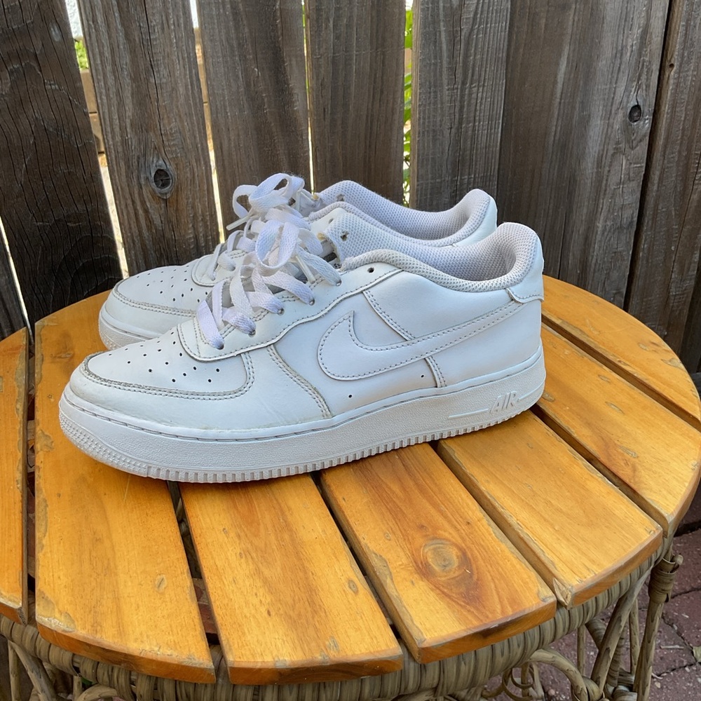 Nike Air Force 1 Low LE Triple White Shoes Youth/GS AF1 DH2920-111 Size 7Y